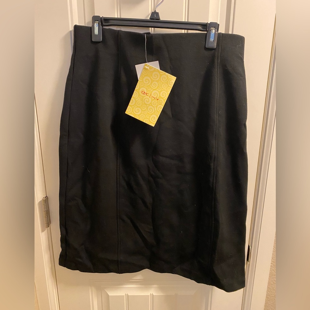 NWT Dialogue Classics L Skirt Black Stretch QVC Scuba Pull On Pencil Large Lg